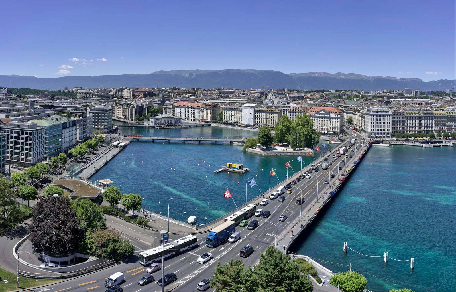 vue aérienne sur Genève pendant la journée